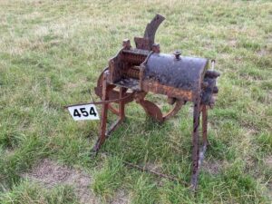 Bentall hand crank Chaff Cutter
