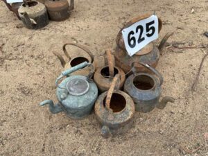 6 x assorted Kettles