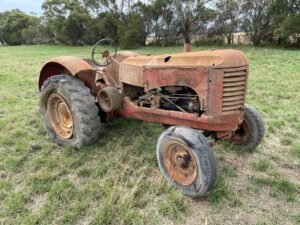 Massey Harris 102