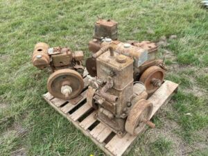 Qty engines - Moffat Virtue, Bamford, Petter, Baltic Simplex