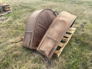 Fordson Detroit Mudguards